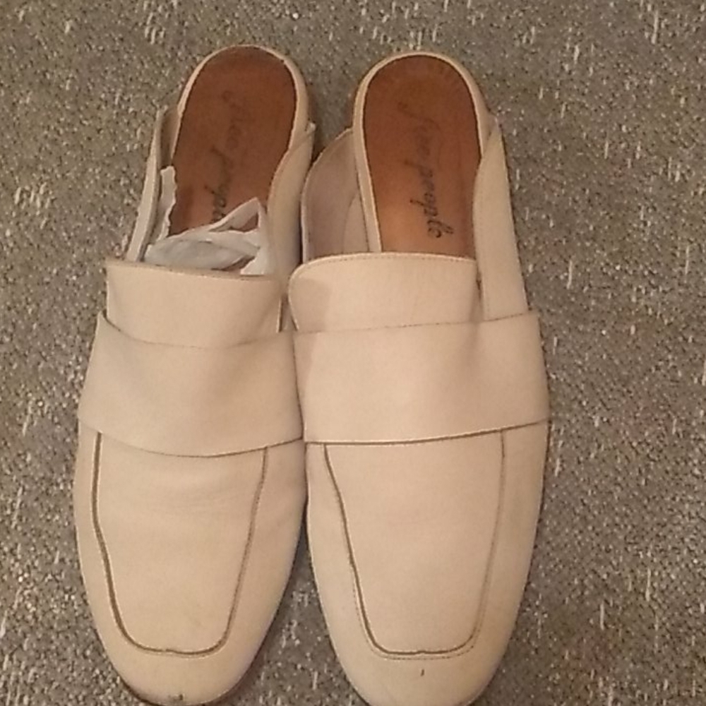 Free People flats